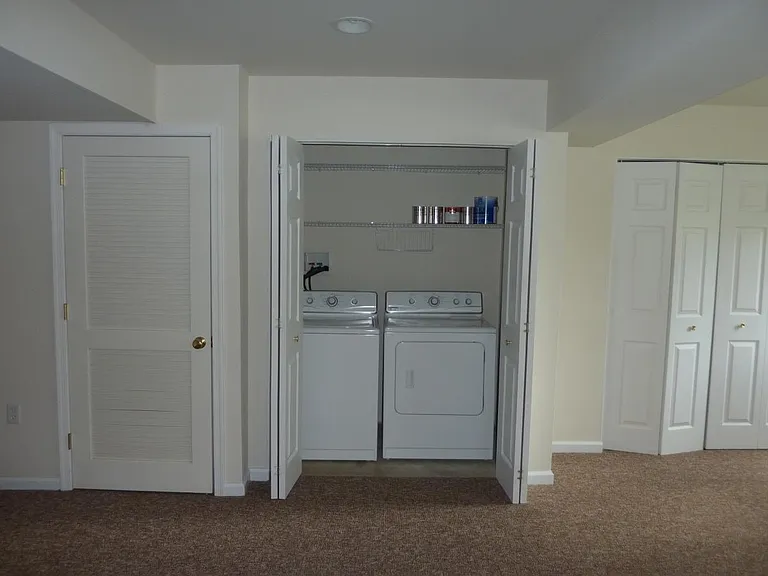 Washer-Dryer in the Den/Flex room