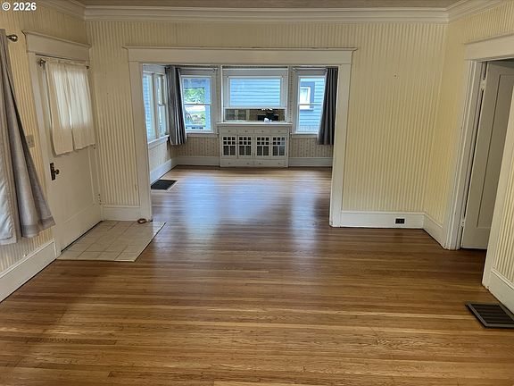 5th image of 1824 NE 52nd Ave