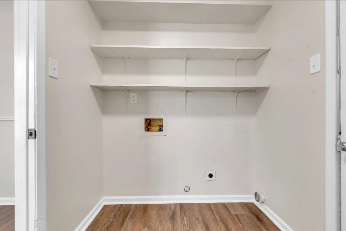 3 bed, 2.0 bath, 1177 sqft, $1,600 — Photo 4