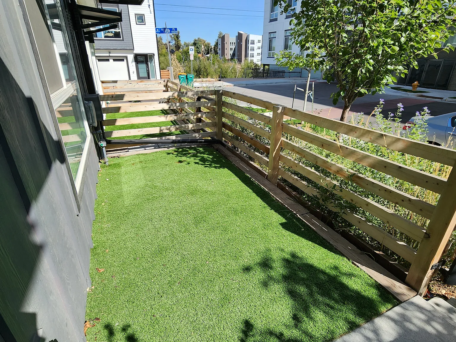 2 bed, 2.5 bath, 1769 sqft, $2,400 — Photo 3