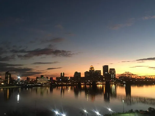 1 Riverpointe Plz, Jeffersonville, IN