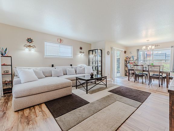 5th image of 61055 Borden Dr