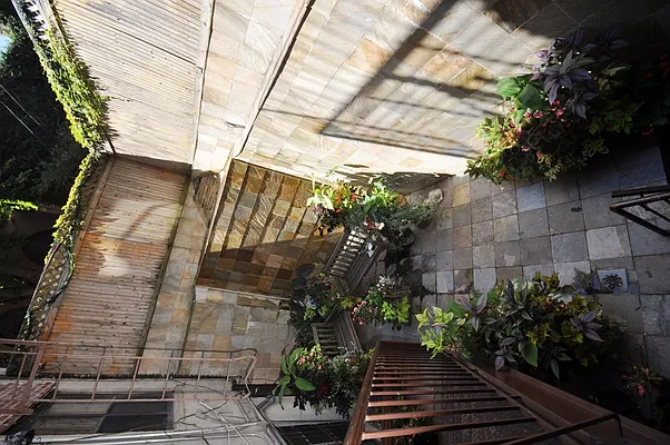 Rented by Corcoran | media 23