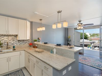 909 Ala Lilikoi St APT 412, Honolulu, HI, 96818