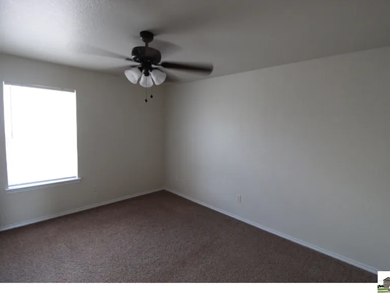 402 Bowden Ave #B — Photo 15