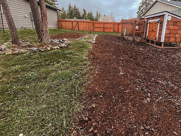 5th image of 171 Westwood Dr