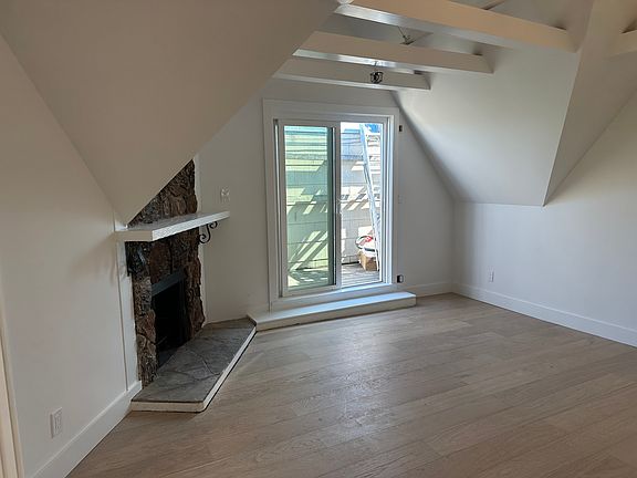 4th image of 2309 Divisadero St #5