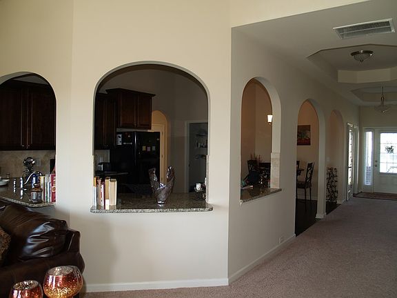 4th image of 4061 Oval Ter