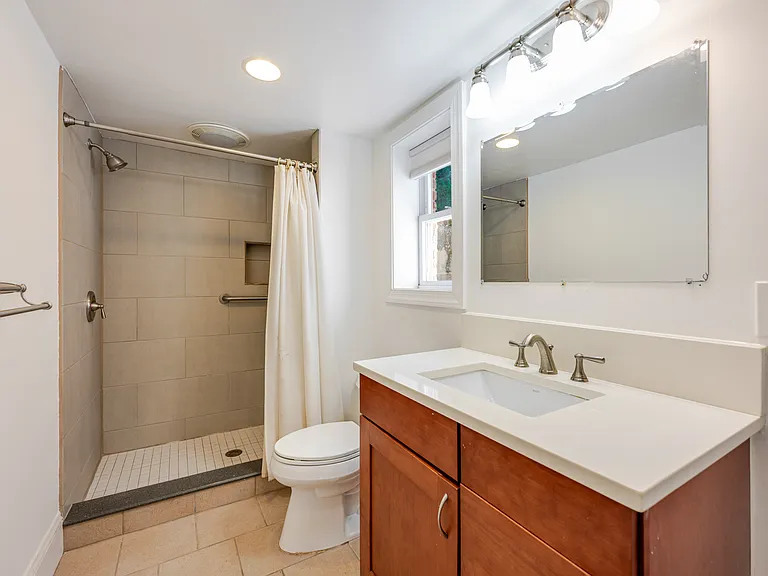 240 Van Buren St NW — Photo 21