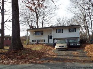 40 Blue Hills Dr, Saugerties, NY 12477