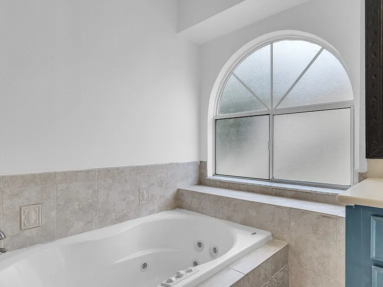 11804 Branch Mooring Dr — Photo 33