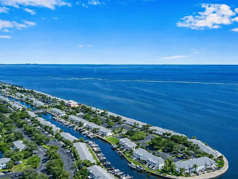 5245 Coquina Key Dr SE #D — Photo 1