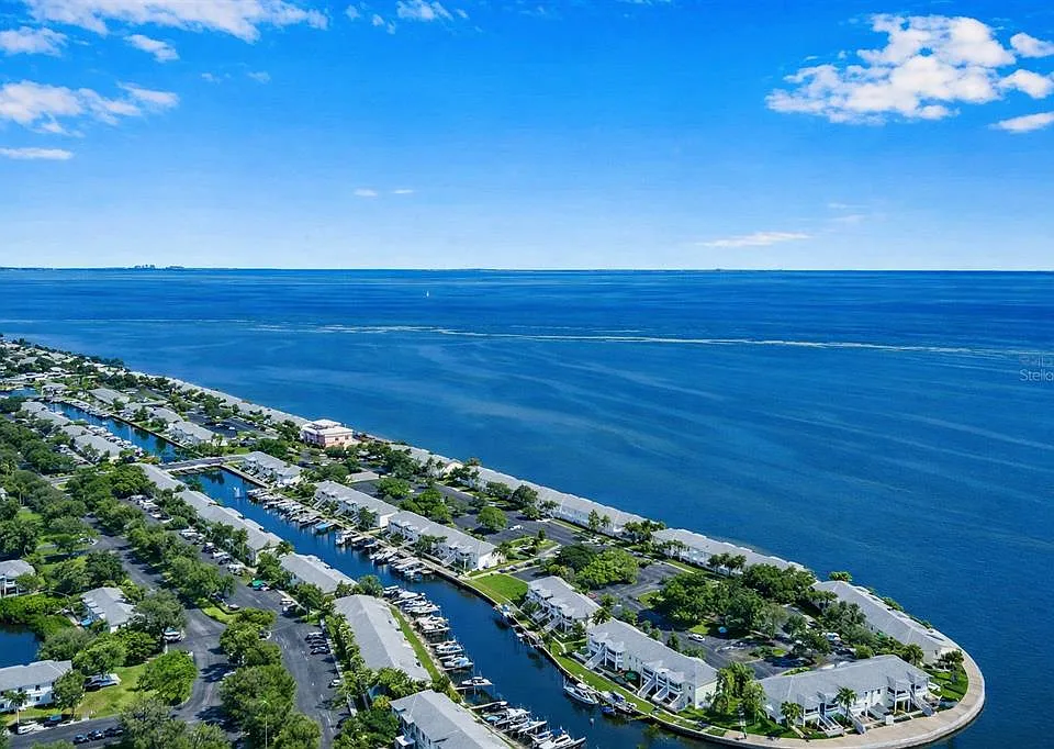 5245 Coquina Key Dr SE #D