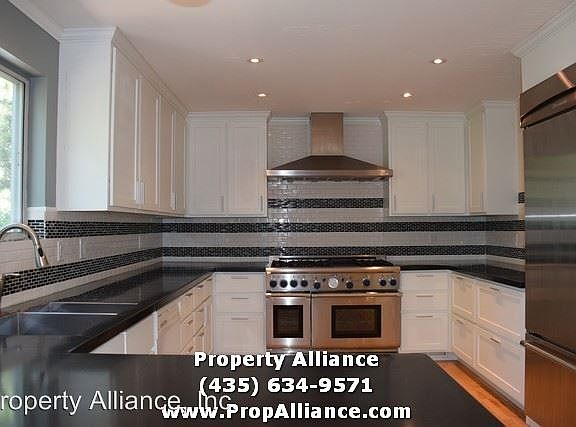2nd image of 520 Aspen Dr