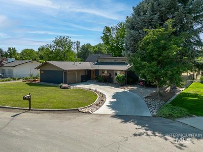 223 N Dawn St, Eagle, ID, 83616
