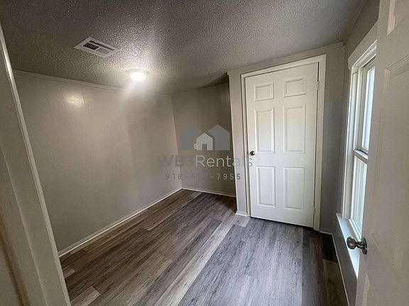4th image of 1400 N Vinita Ave