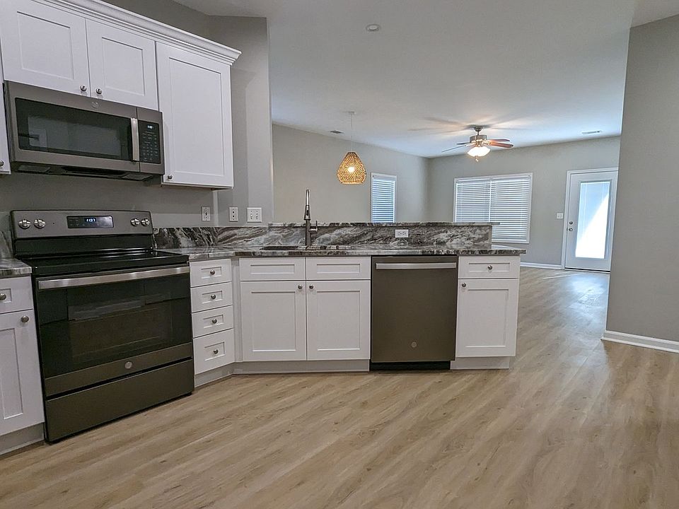 1st image of 9 Paddington Ln #A