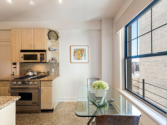 2nd image of 170 2nd Ave APT 8A