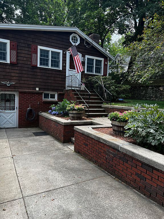 5 Mansion Rd - Property Image