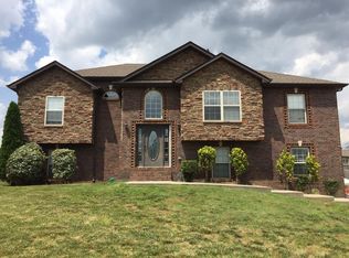 1517 Mammy Ln, Clarksville, TN 37042