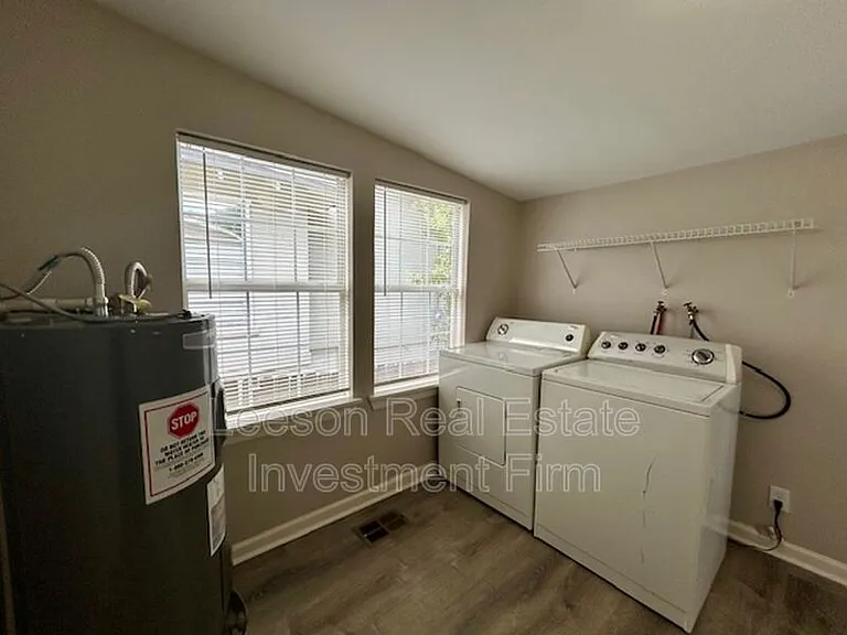 720 Delaware St #SHREVEPORT — Photo 8