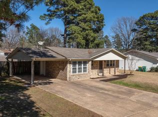 3706 Honeysuckle Ln, Texarkana, TX 75503