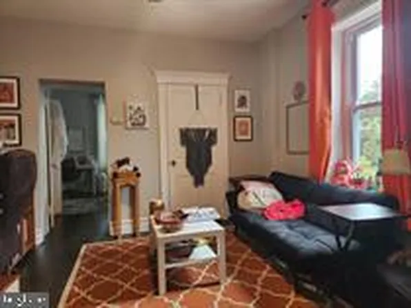 404 N George St #B, Millersville, PA 17551