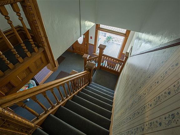 5th image of 2221 W 1st Ave