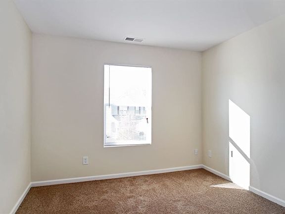 5th image of 13719 Fairplains Ct