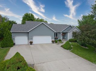 2308 Dynes Way, Sun Prairie, WI 53590
