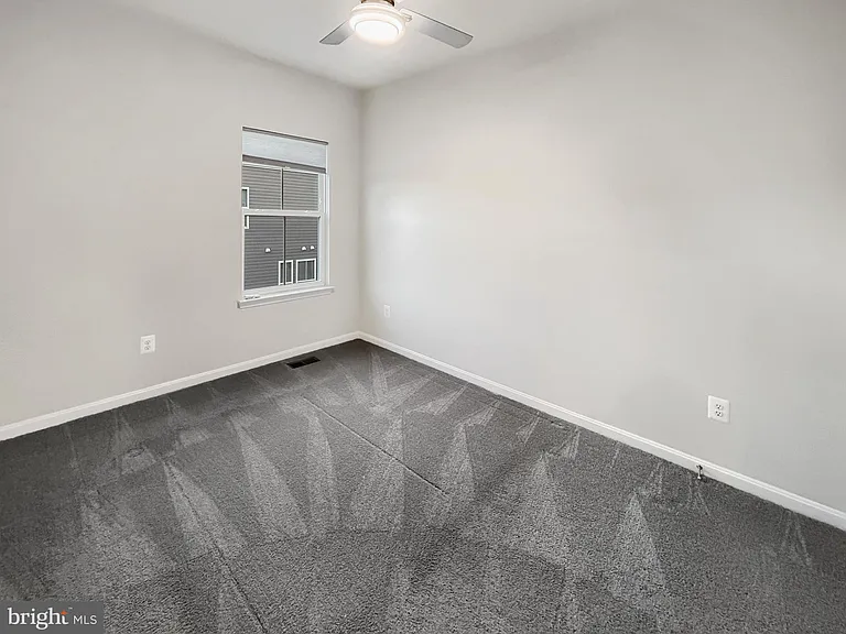 414 Matlock Ln — Photo 13