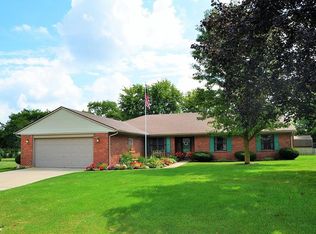 6895 Roberta Dr, Tipp City, OH 45371