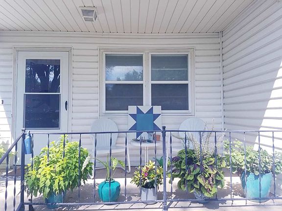 4th image of 1806 N B St