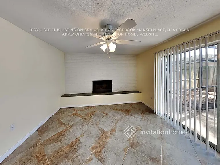 424 Crosswinds Dr — Photo 5