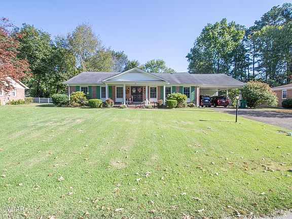 2nd image of 44 Franwood Dr