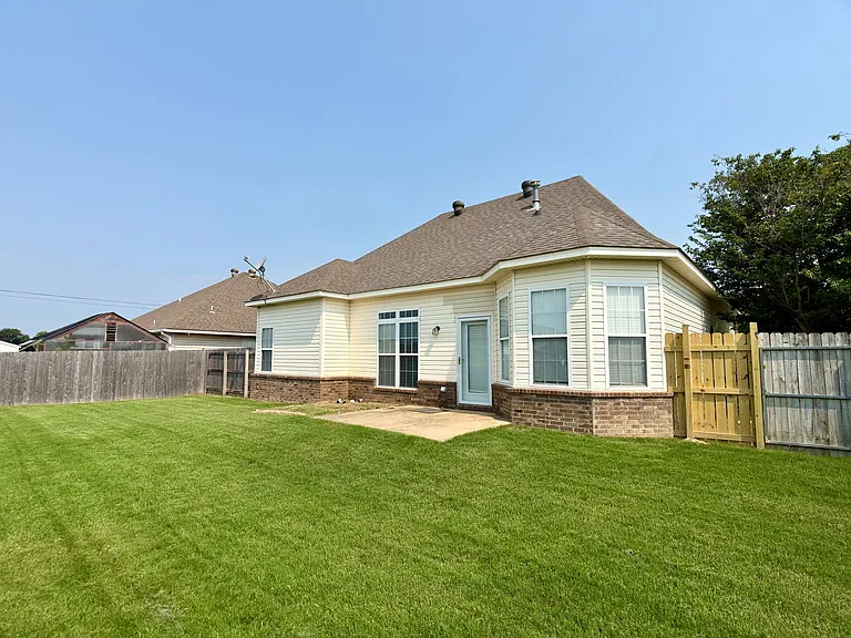 5104 Deerfield Dr — Photo 19