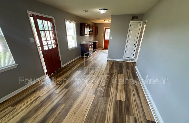 872 Western Park Dr — Photo 6