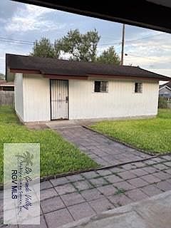 3rd image of 204 Johns Ave
