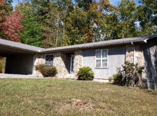 200 Kendra Dr, Oneida, TN 37841