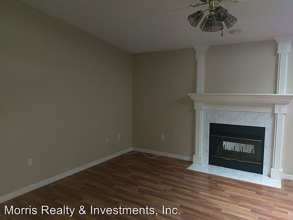 5th image of 402 Blueberry Dr