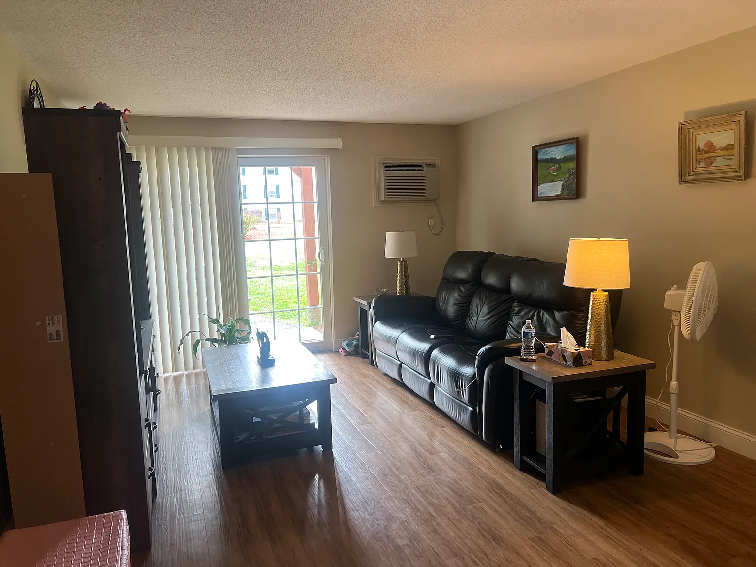 2 bed, 804 sqft, $2,250 — Photo 2