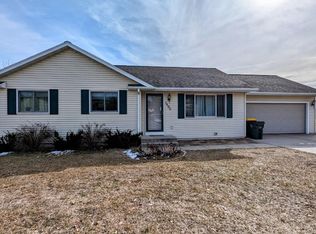 2406 Ernstmeyer Rd, Reedsburg, WI 53959