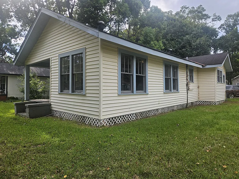 2616 Pollard Ln — Photo 2