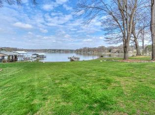 284 Ervin Rd, Mooresville, NC 28117