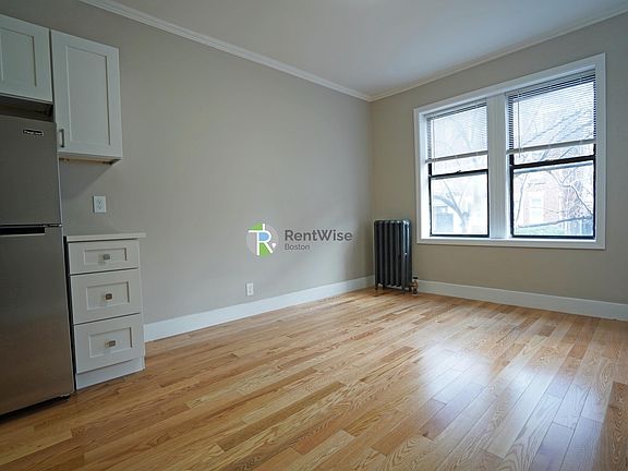 4th image of 50 Park Vale Ave APT 11