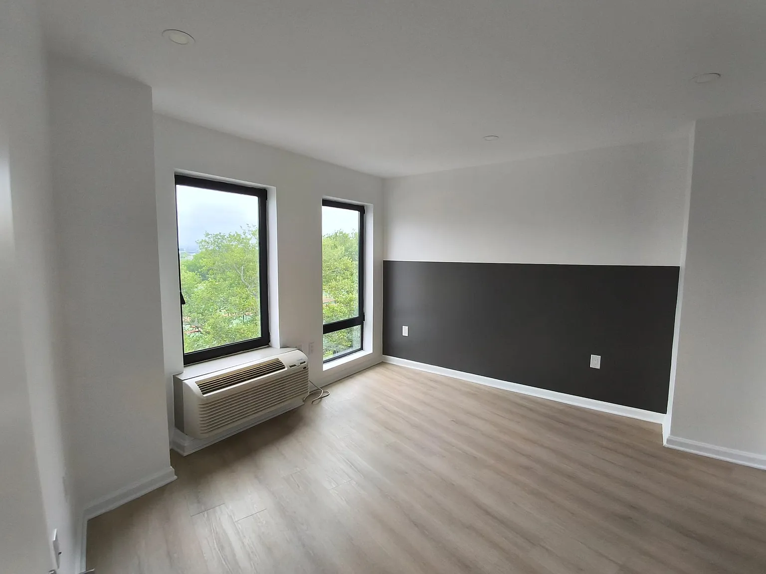 1 bed, 600 sqft, $2,099 — Photo 2