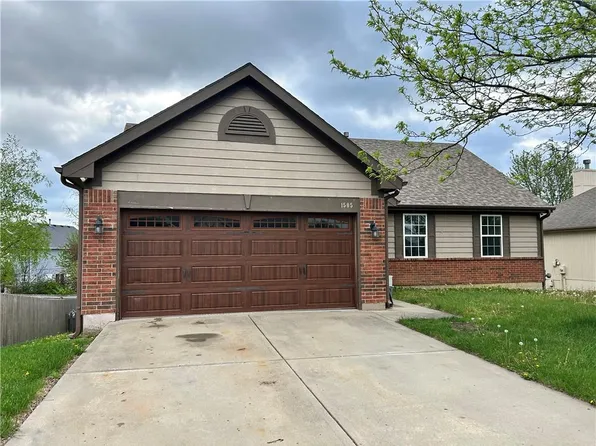 1505 Ashton Dr, Liberty, MO 64068