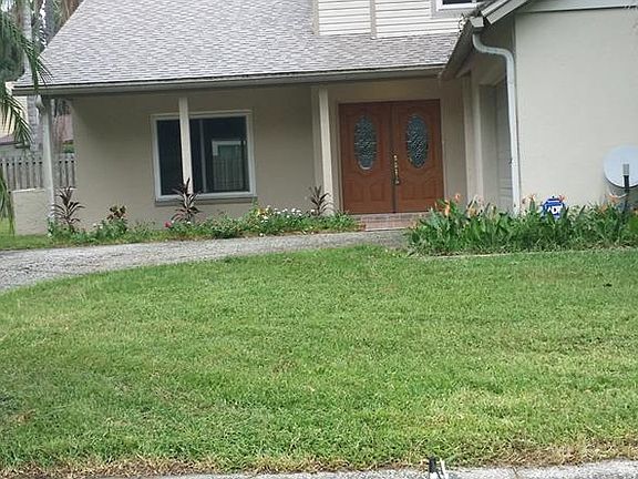 3rd image of 614 Sandy Creek Dr