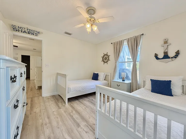 6752 Veronica Ct — Photo 20