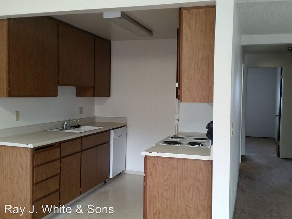 2nd image of 1330 27th Ave APT 303